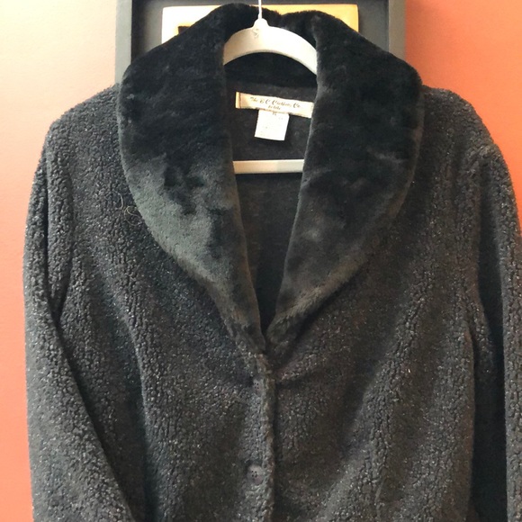 BC CLOTHING COMPANY PETlTE FLEECE DRESS JACKET WITH FAUX FUR COLLAR - Picture 2 of 11